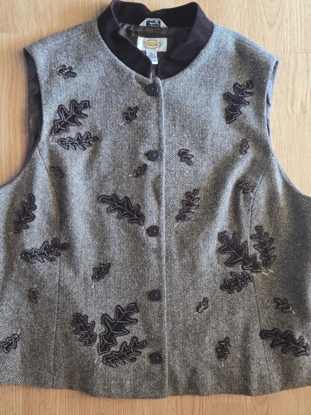 Talbots XL Wool Silk Herringbone Oak Leaf Appliqué Vest